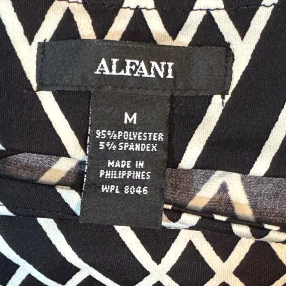 Alfani Black, White and Red Geometric Tunic Size M - Picture 5 of 6